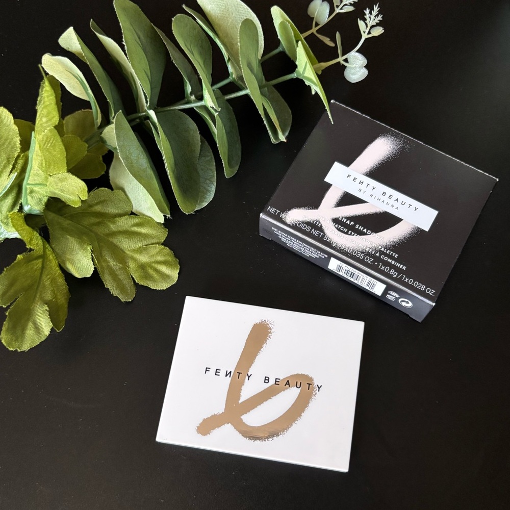 Fenty Beauty Snap Shadows Mix & Match Eyeshadow Palette